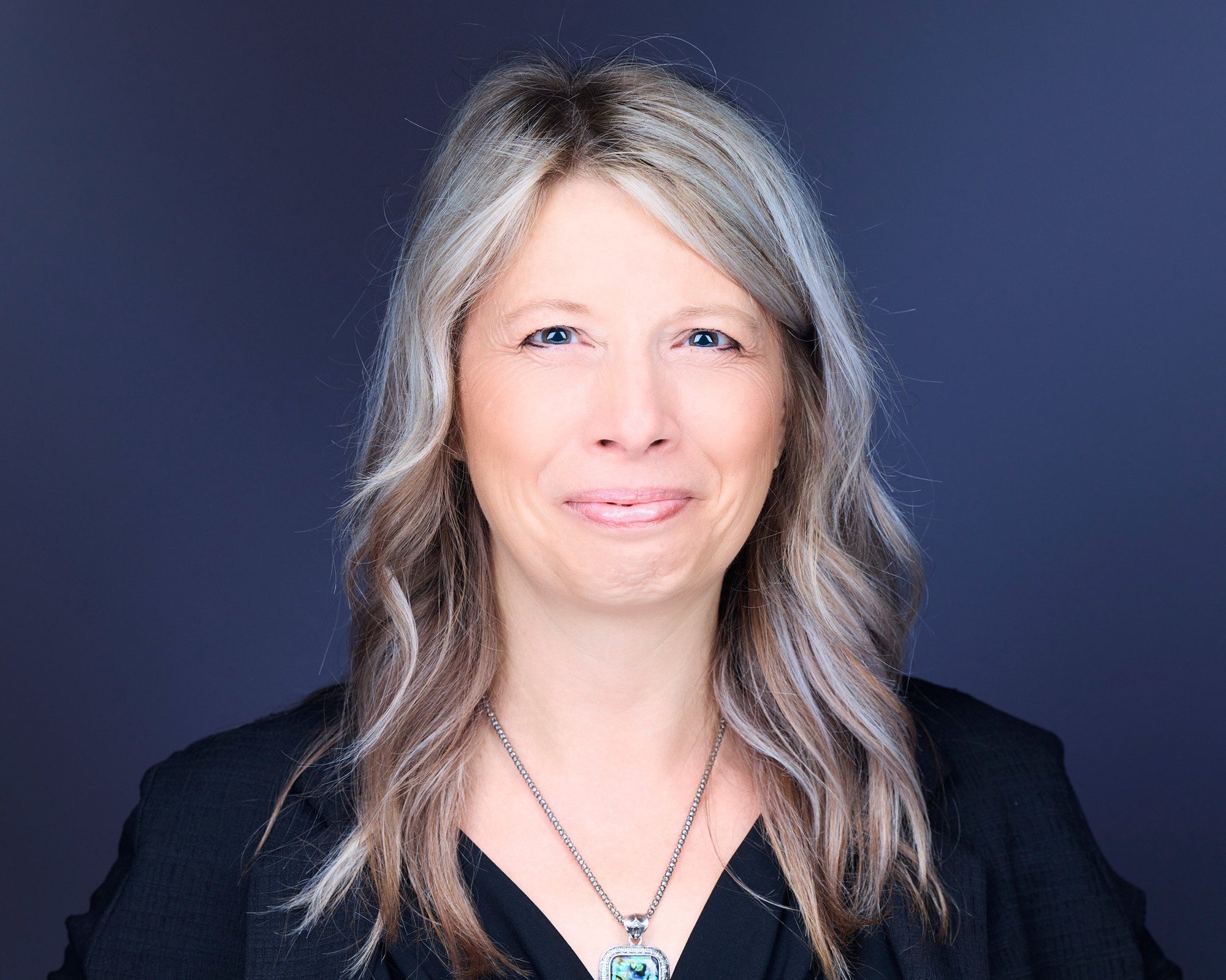 Robin Saar RVT VTS headshot